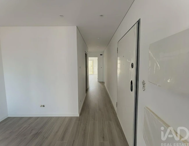 Apartamento T2 para Venda em Corroios Foto 4