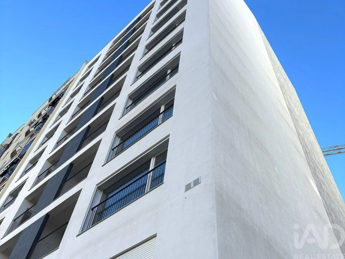 Apartamento T2 para Venda em Corroios Foto 11