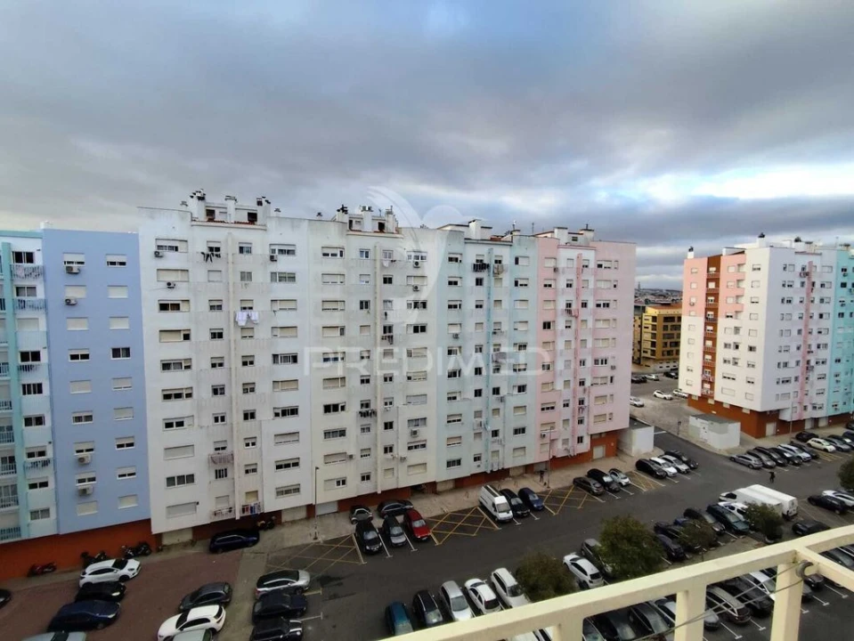 Apartamento T3 para Venda em Corroios Foto 4