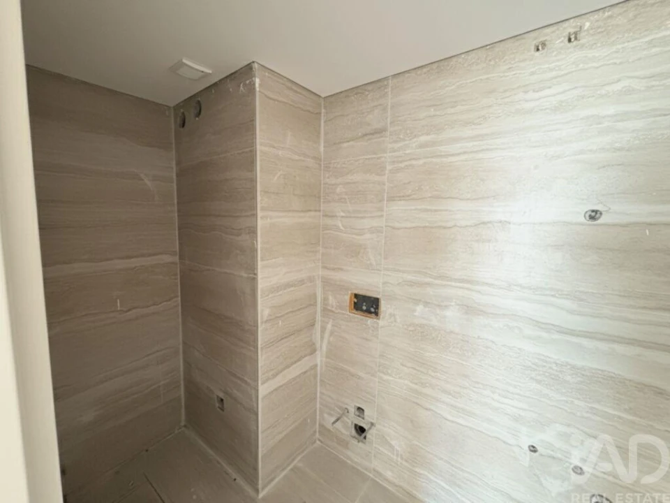 Apartamento T3 para Venda em Corroios Foto 9