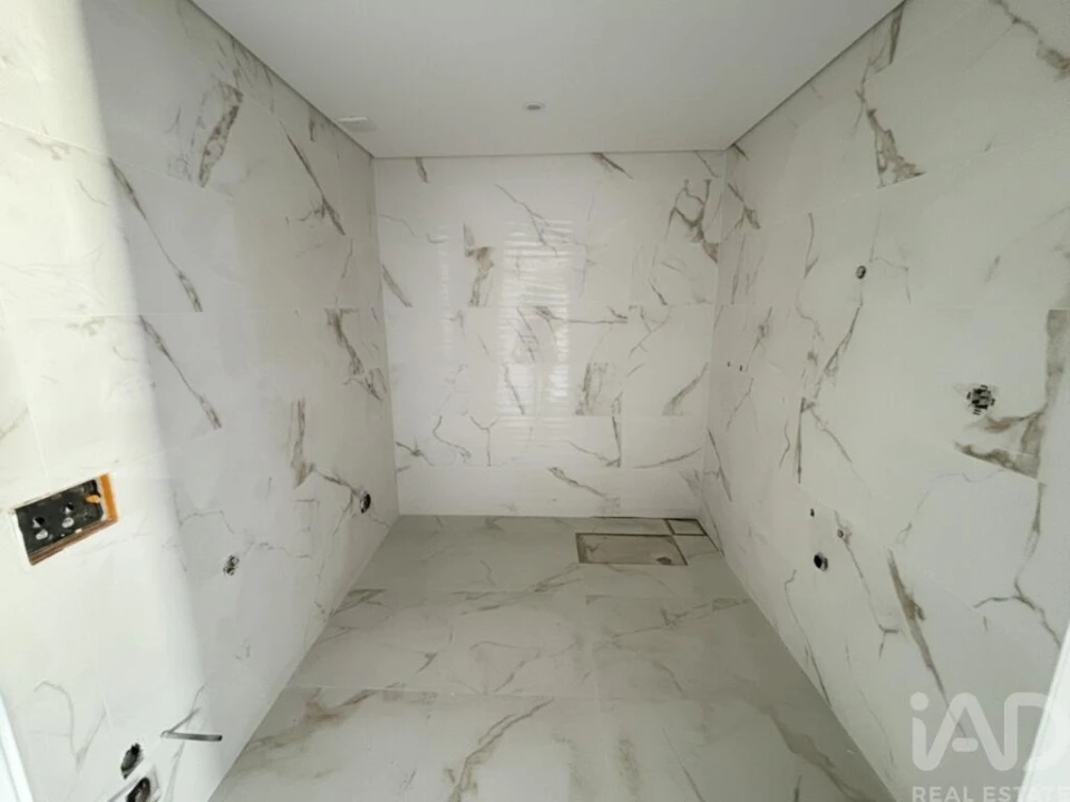 Apartamento T3 para Venda em Corroios Foto 12