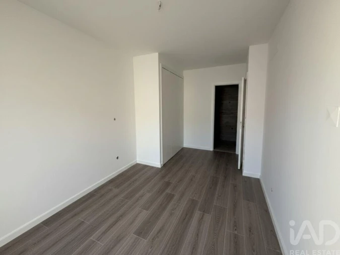 Apartamento T3 para Venda em Corroios Foto 8