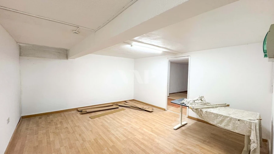 Negócio para Venda em Faro (Sé e São Pedro) Foto 8