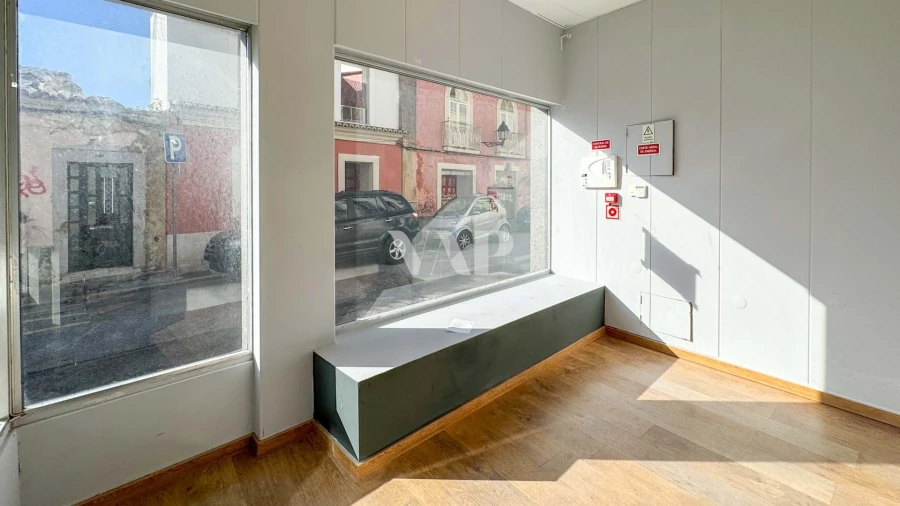 Negócio para Venda em Faro (Sé e São Pedro)