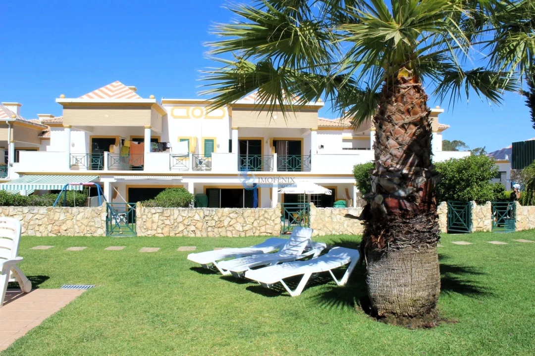 Moradia T4 para Venda em Albufeira e Olhos de Água Foto 2