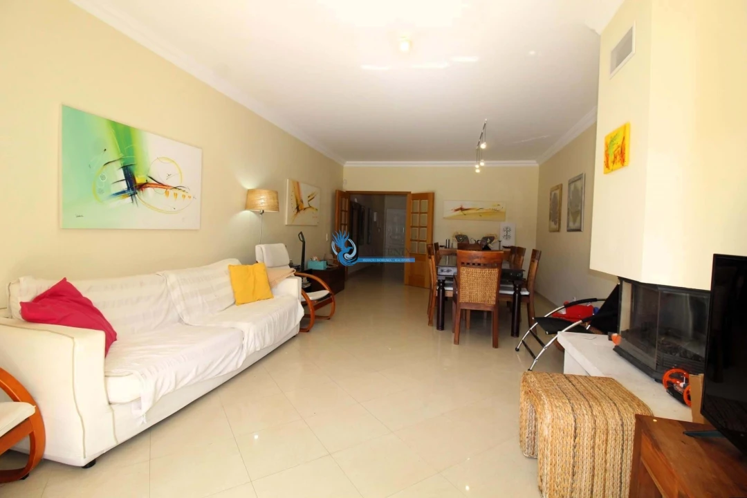 Moradia T4 para Venda em Albufeira e Olhos de Água Foto 9