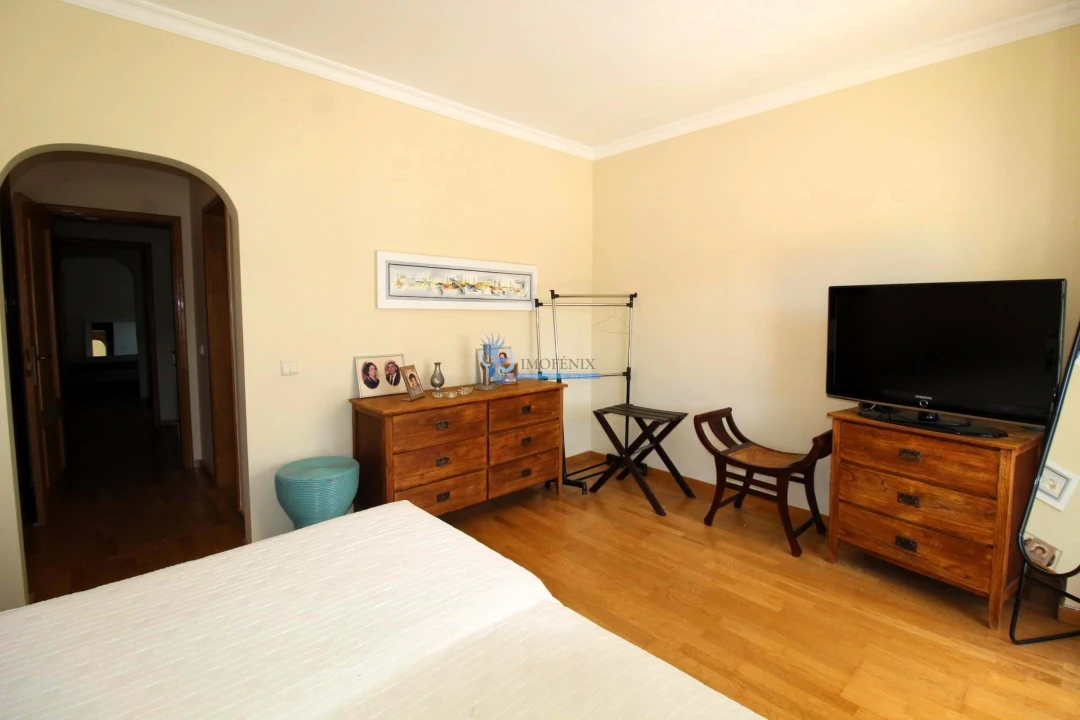 Moradia T4 para Venda em Albufeira e Olhos de Água Foto 17