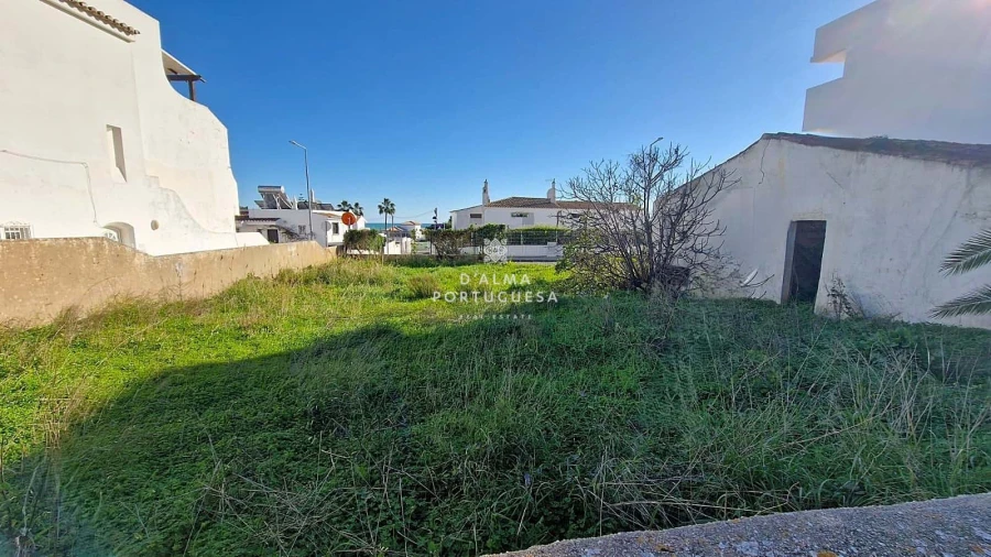 Terreno para Venda em Albufeira e Olhos de Água Foto 1