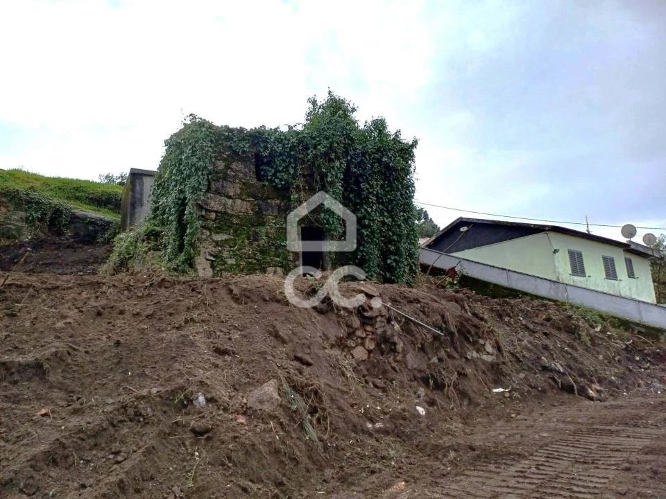 Moradia T1 para Venda em Vila das Aves Foto 9