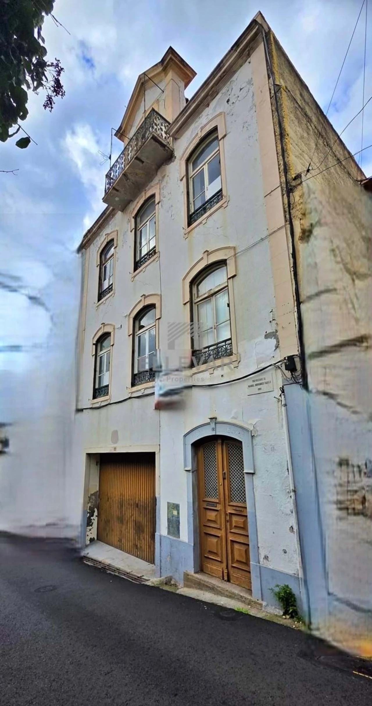 Prédio para Venda em Funchal (Santa Luzia) Foto 1