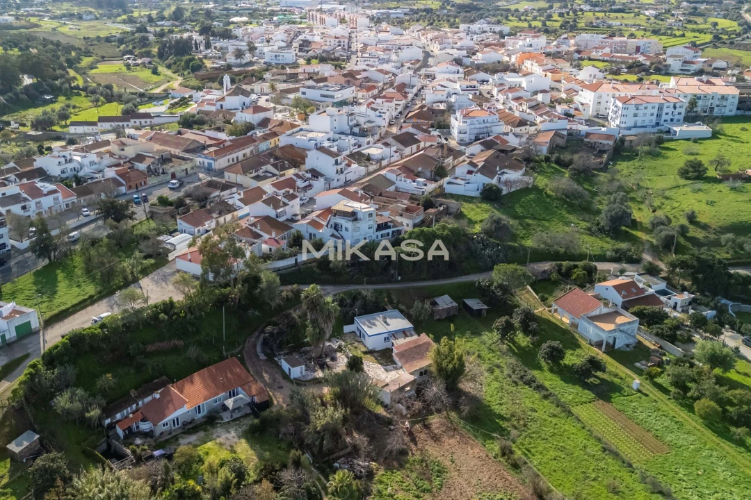 Moradia T1 para Venda em Odiaxere Foto 23