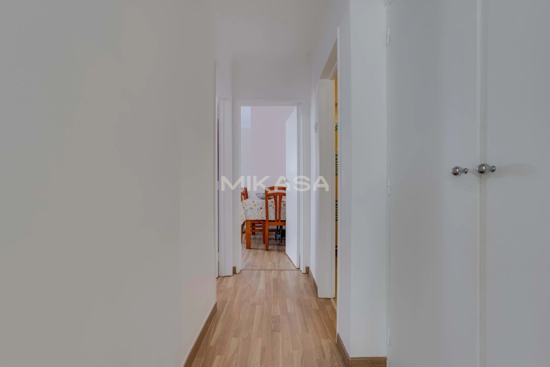 Moradia T1 para Venda em Odiaxere Foto 6