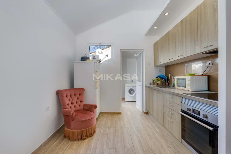 Moradia T1 para Venda em Odiaxere Foto 1