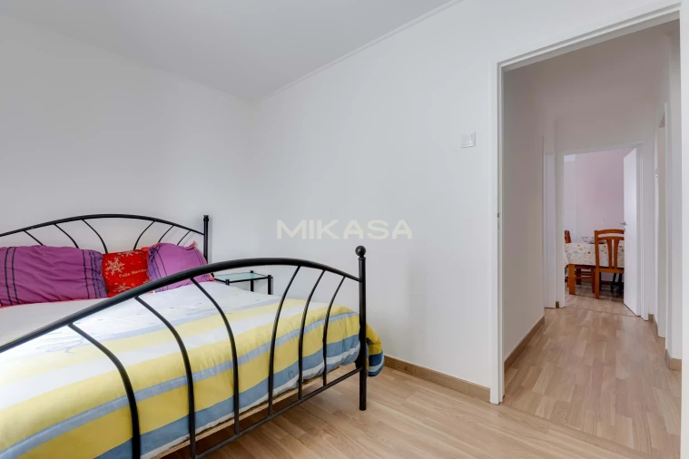 Moradia T1 para Venda em Odiaxere Foto 3