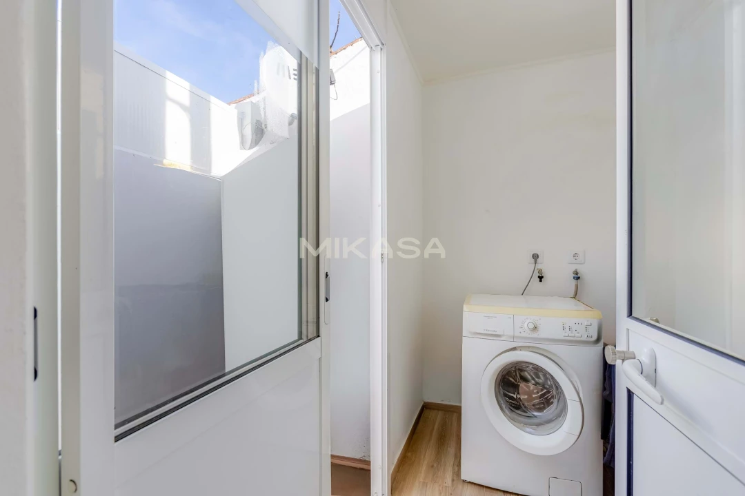 Moradia T1 para Venda em Odiaxere Foto 15