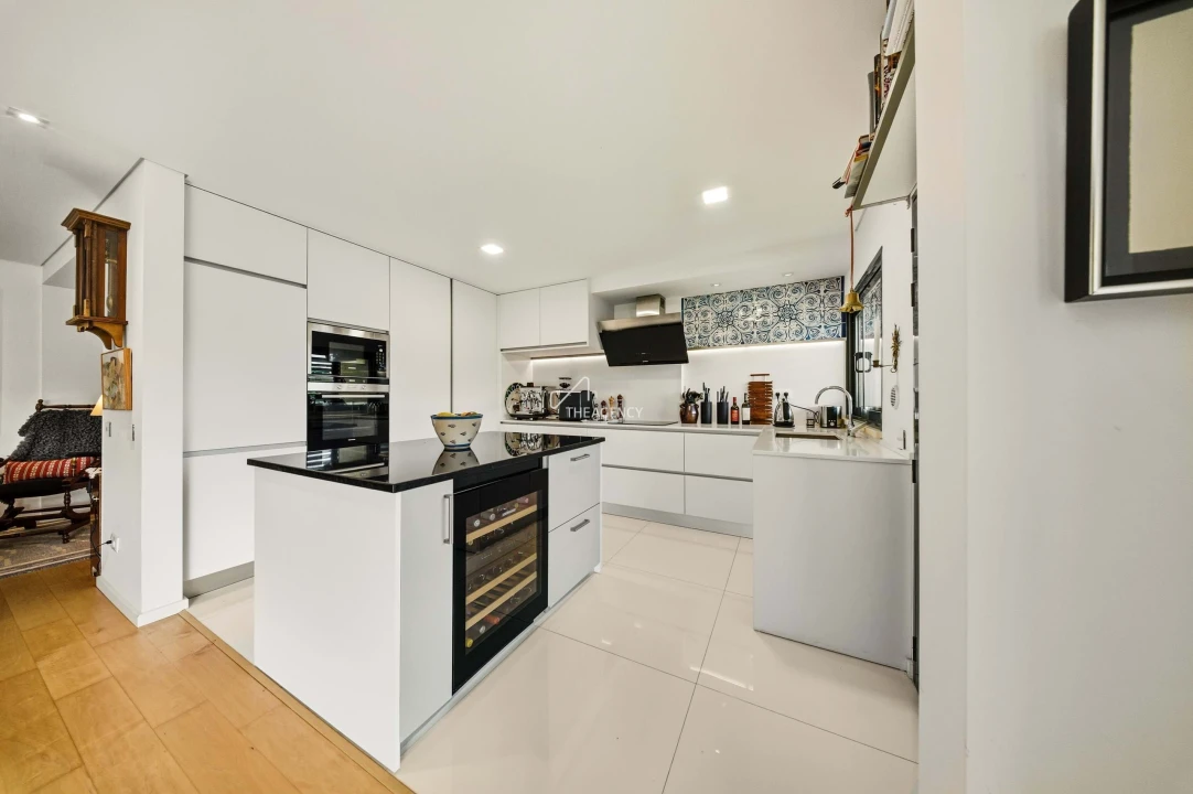 Apartamento T4 para Venda em Cascais e Estoril Foto 2