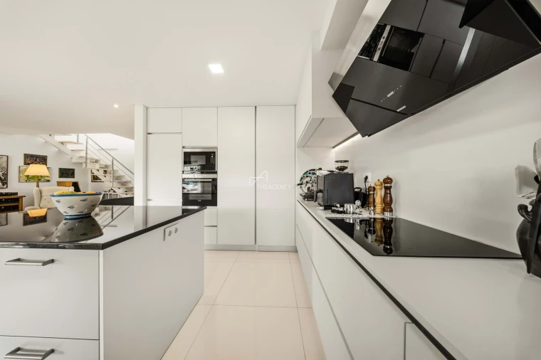 Apartamento T4 para Venda em Cascais e Estoril Foto 3