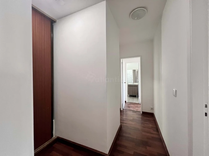 Apartamento T5 para Venda em Santo António dos Cavaleiros e Frielas Foto 35