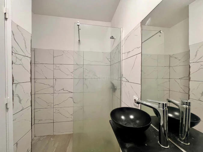 Apartamento T5 para Venda em Santo António dos Cavaleiros e Frielas Foto 33