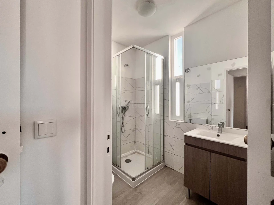 Apartamento T5 para Venda em Santo António dos Cavaleiros e Frielas Foto 26