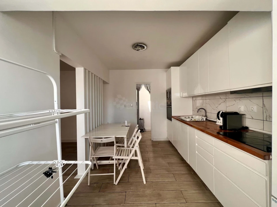 Apartamento T5 para Venda em Santo António dos Cavaleiros e Frielas Foto 8