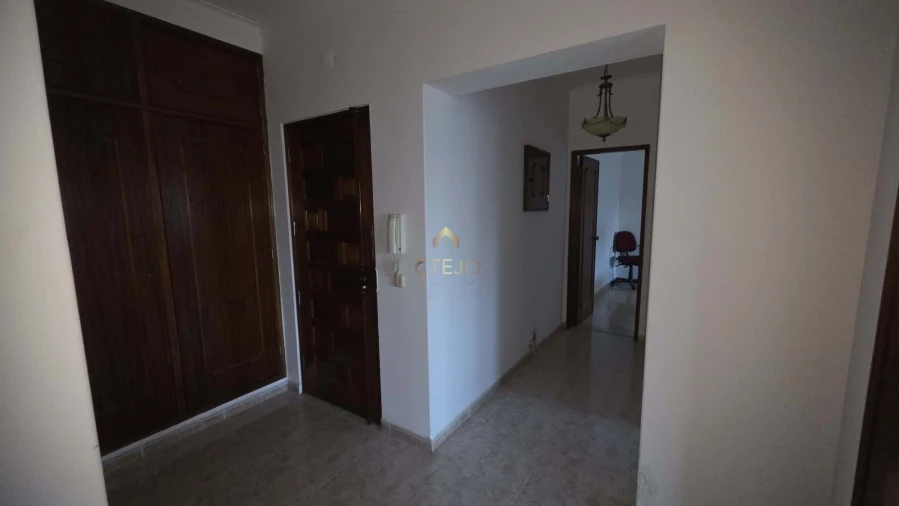 Apartamento T3 para Venda em Santa Iria de Azoia, São João da Talha e Bobadela Foto 9
