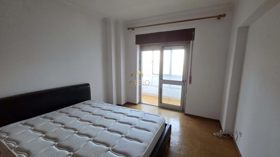 Apartamento T3 para Venda em Santa Iria de Azoia, São João da Talha e Bobadela Foto 19