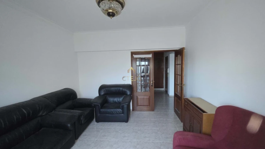 Apartamento T3 para Venda em Santa Iria de Azoia, São João da Talha e Bobadela Foto 8