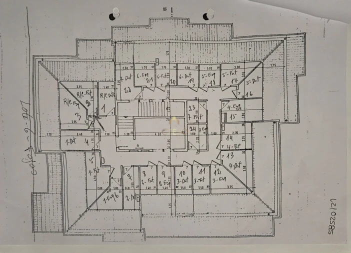 Apartamento T3 para Venda em Santa Iria de Azoia, São João da Talha e Bobadela Foto 23