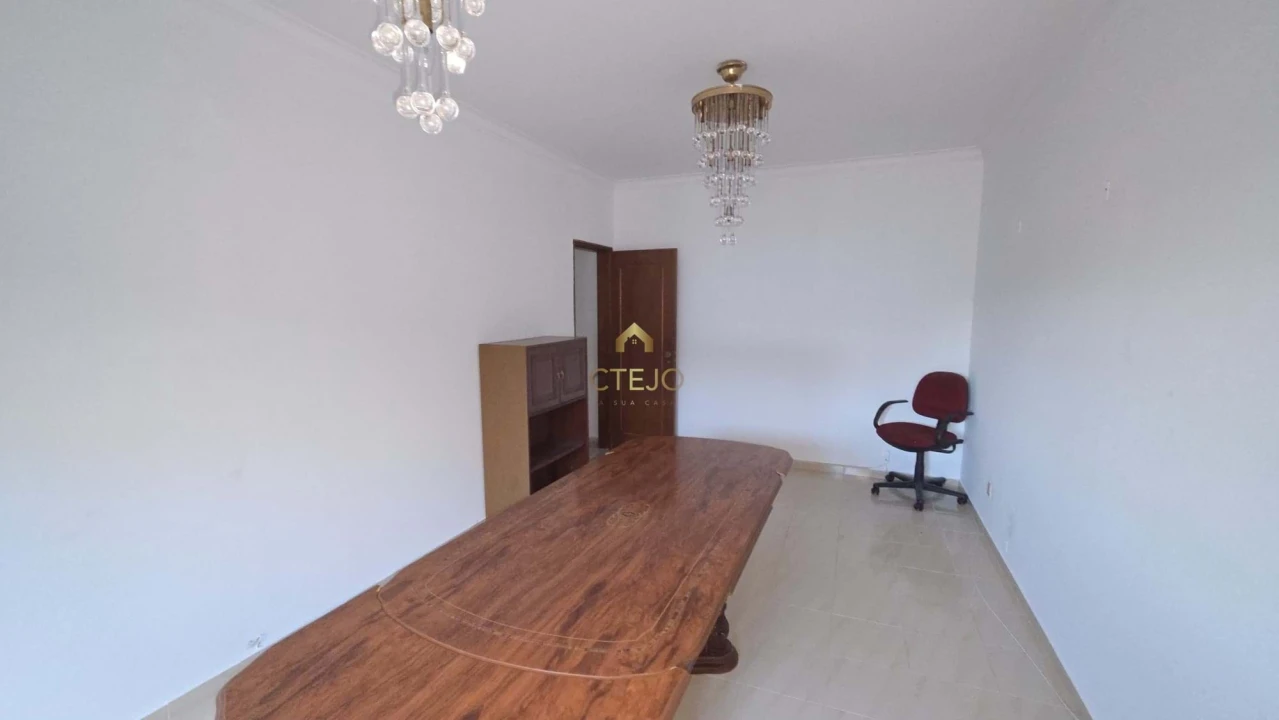 Apartamento T3 para Venda em Santa Iria de Azoia, São João da Talha e Bobadela Foto 4