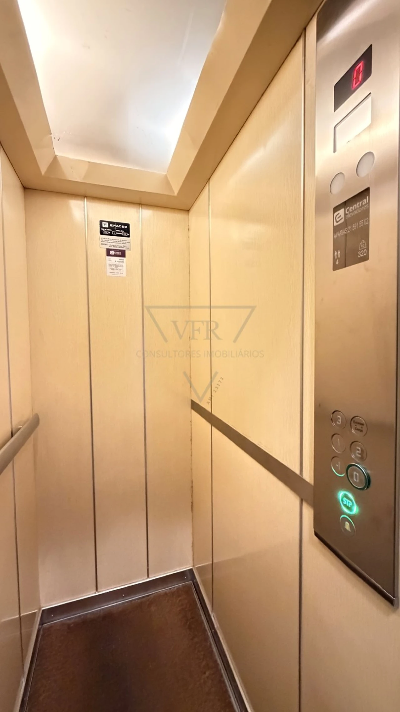 Apartamento T1 para Venda em Carcavelos e Parede Foto 25