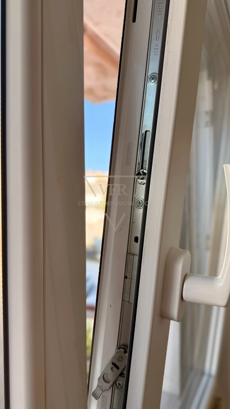 Apartamento T1 para Venda em Carcavelos e Parede Foto 11