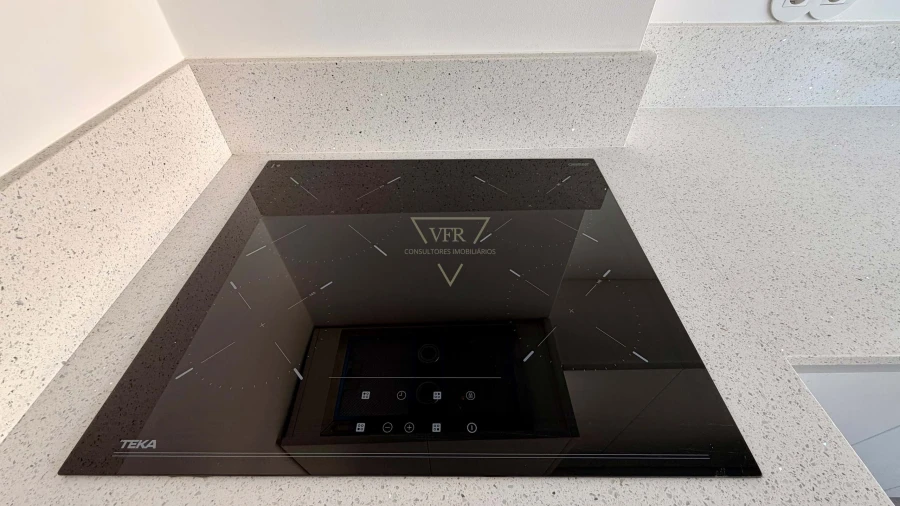 Apartamento T1 para Venda em Carcavelos e Parede Foto 7