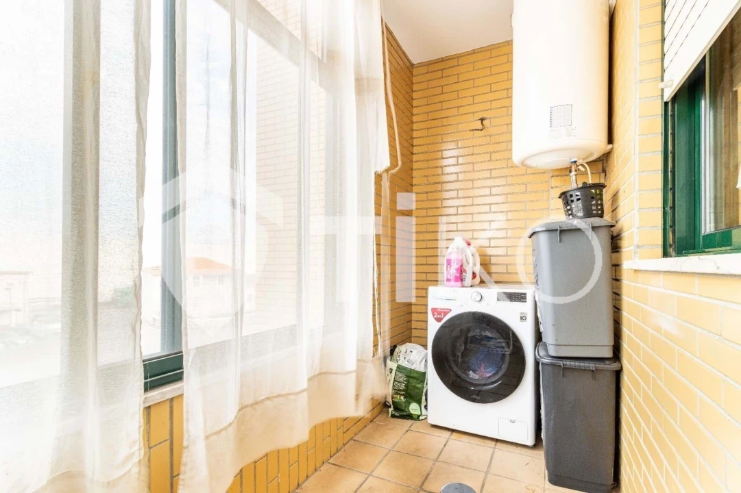 Apartamento T3 para Venda em Grijo Foto 7