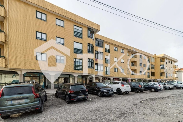 Apartamento T3 para Venda em Grijo Foto 19