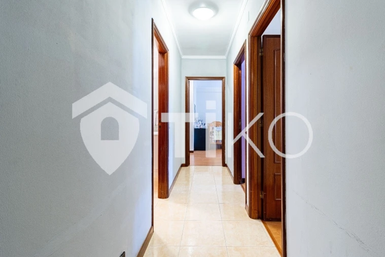 Apartamento T3 para Venda em Grijo Foto 8