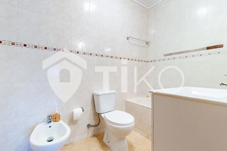 Apartamento T3 para Venda em Grijo Foto 16