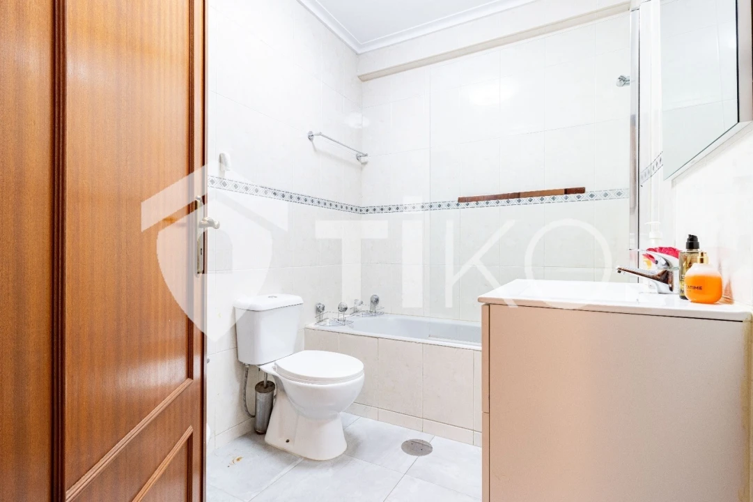 Apartamento T3 para Venda em Grijo Foto 17