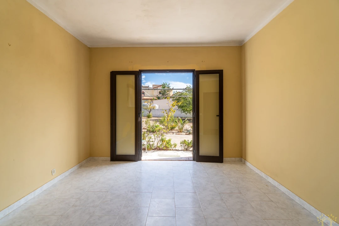 Moradia T5 para Venda em Porches Foto 29