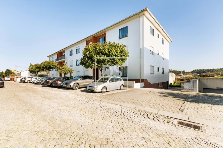 Apartamento T3 para Venda em Arvore