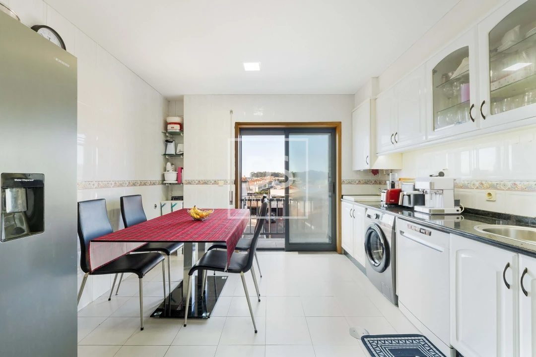 Apartamento T3 para Venda em Arvore Foto 10