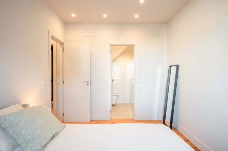 Apartamento T3 para Venda em São Vicente Foto 17