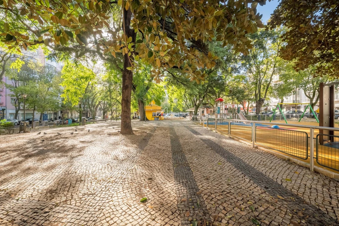 Apartamento T2 para Venda em Arroios Foto 29