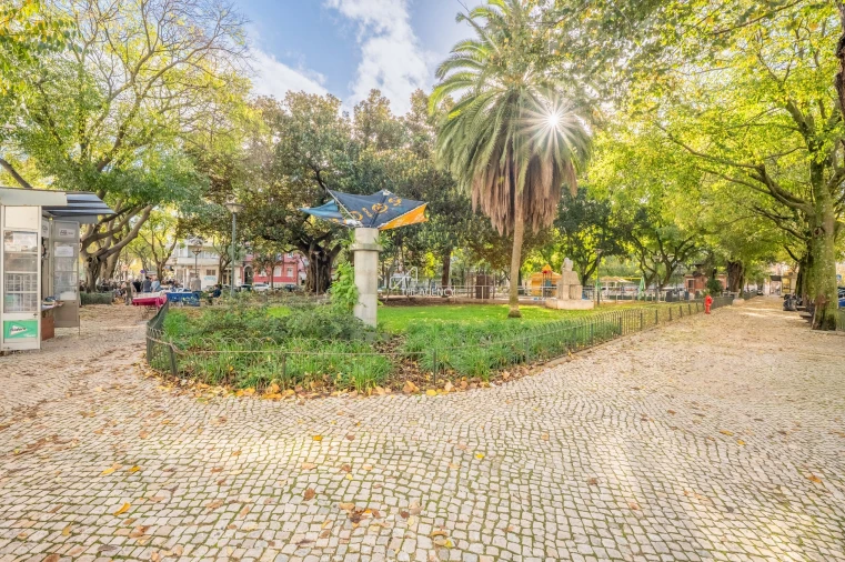 Apartamento T2 para Venda em Arroios Foto 28