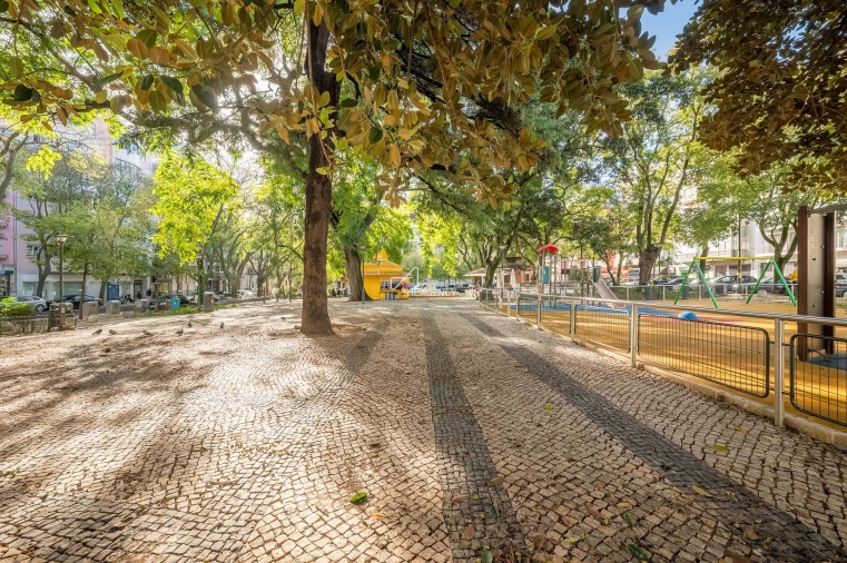 Apartamento T2 para Venda em Arroios Foto 29