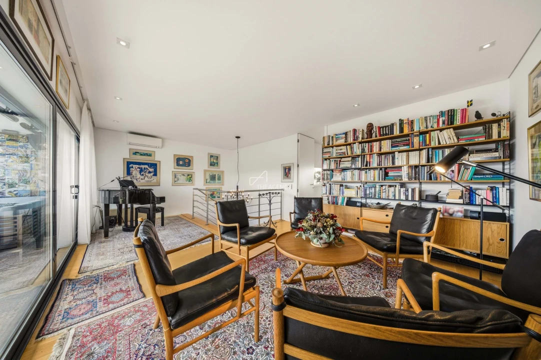 Apartamento T4 para Venda em Cascais e Estoril Foto 17