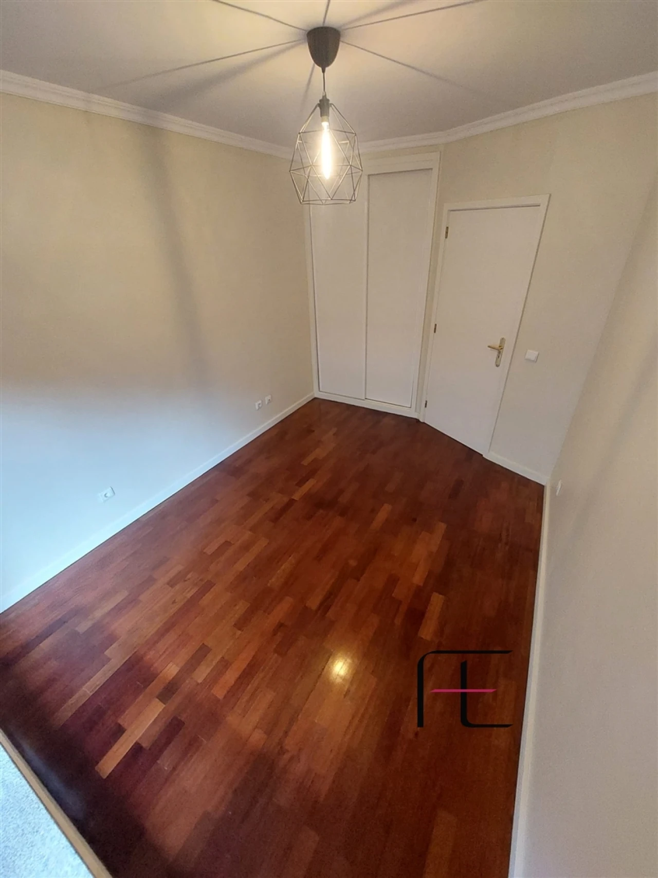 Apartamento T2 para Venda em Valongo Foto 8