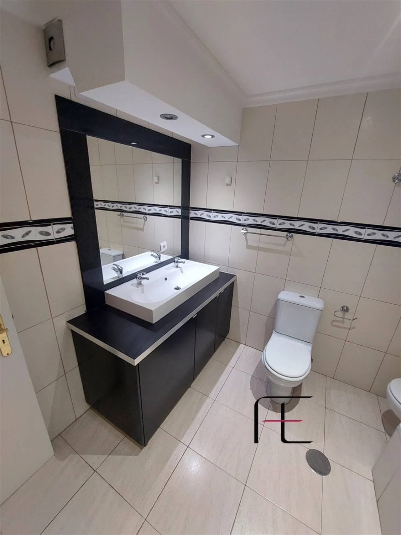 Apartamento T2 para Venda em Valongo Foto 10