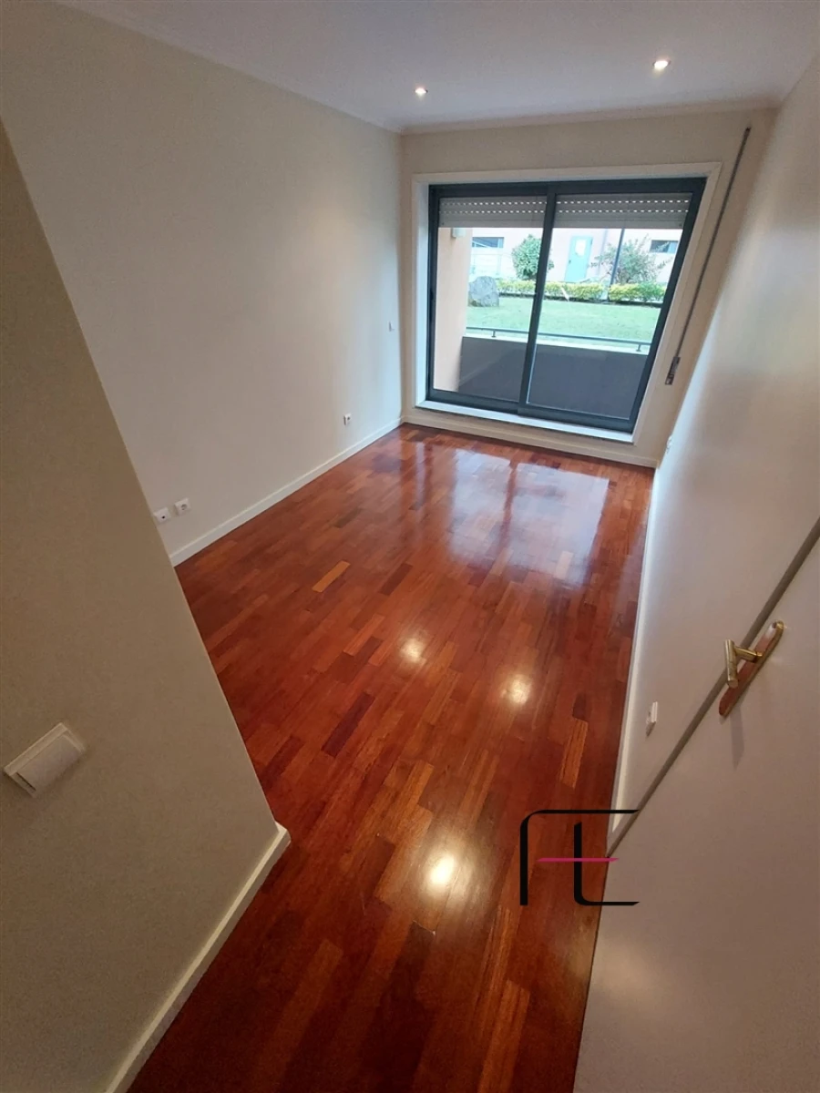 Apartamento T2 para Venda em Valongo Foto 15
