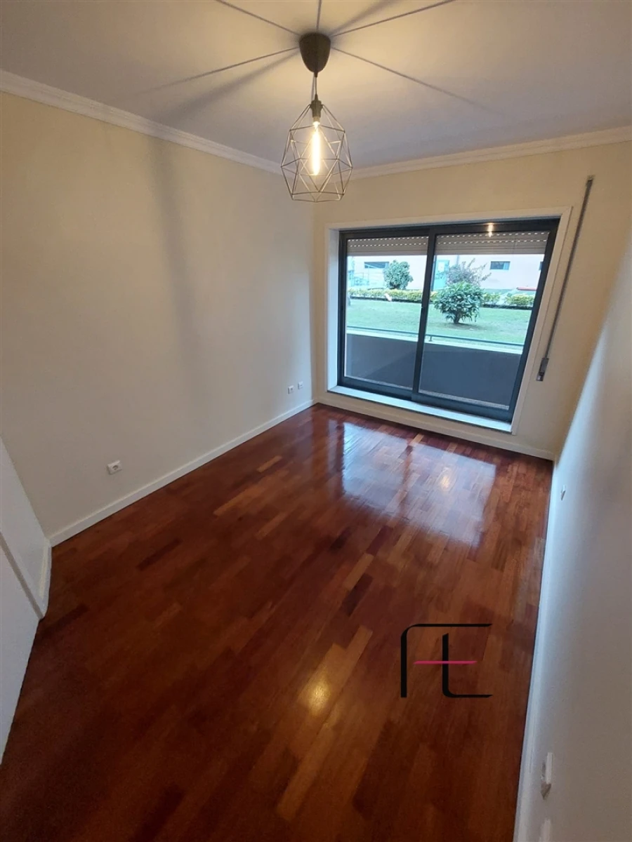 Apartamento T2 para Venda em Valongo Foto 2